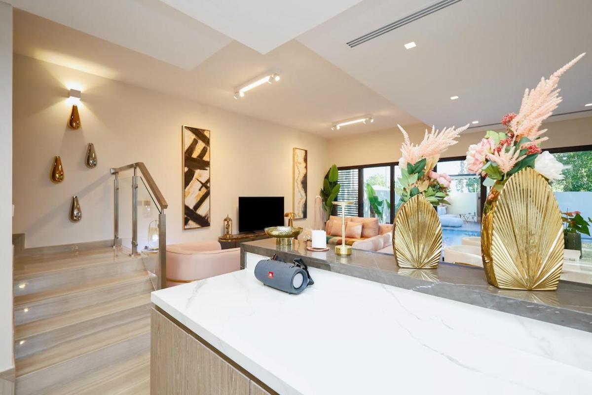 Stunning 4 Bed Villa, Private Pool, Damac Hills Ντουμπάι Εξωτερικό φωτογραφία