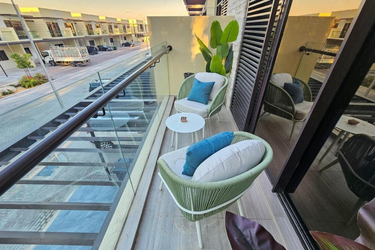 Stunning 4 Bed Villa, Private Pool, Damac Hills Ντουμπάι Εξωτερικό φωτογραφία
